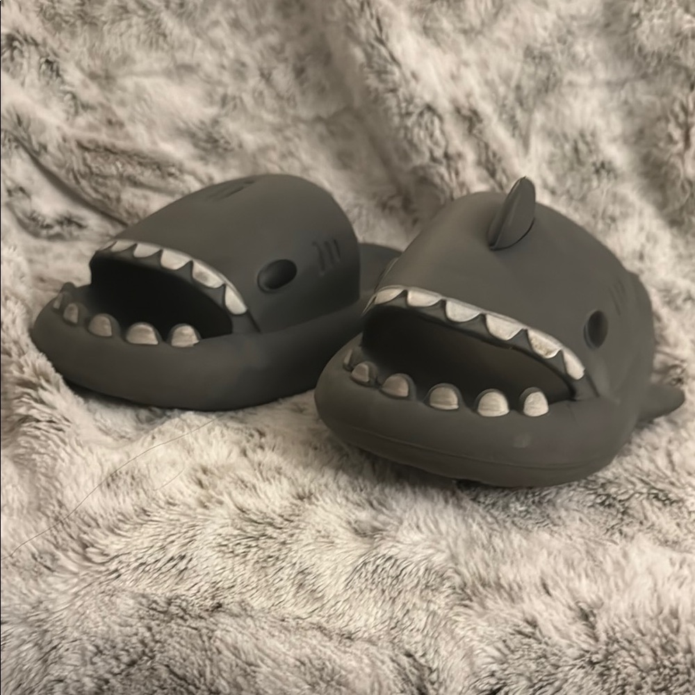 Shark Design Gray Slippers